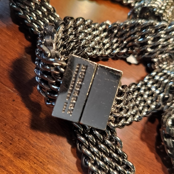 Burberry Vintage Metal Belt with Modern Chain Design - Size 46inch - Very Heavy - Picture 2 of 2